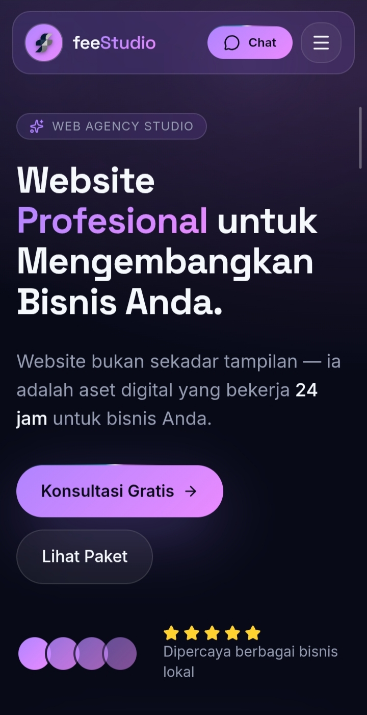 Tampilan website feeStudio di layar ponsel